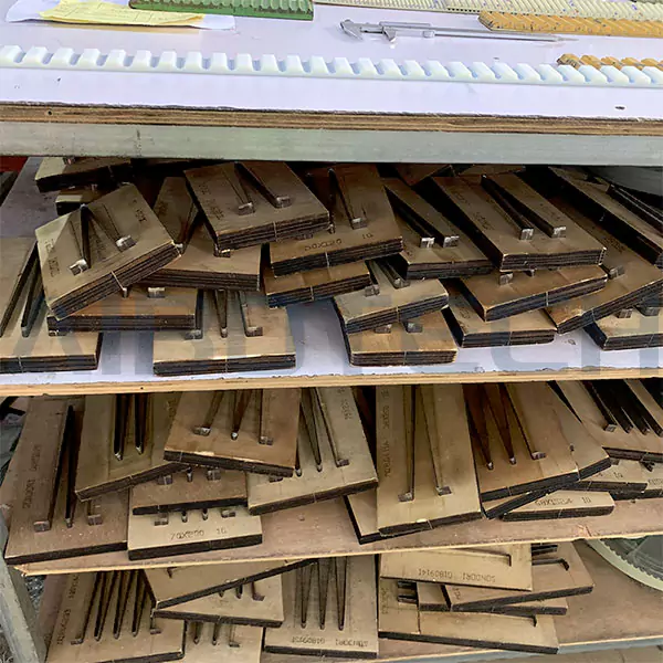 Cutting board -- 2pcs free